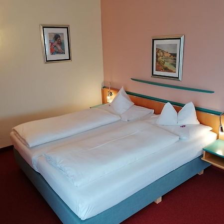 Hotel Marko Нёч Экстерьер фото