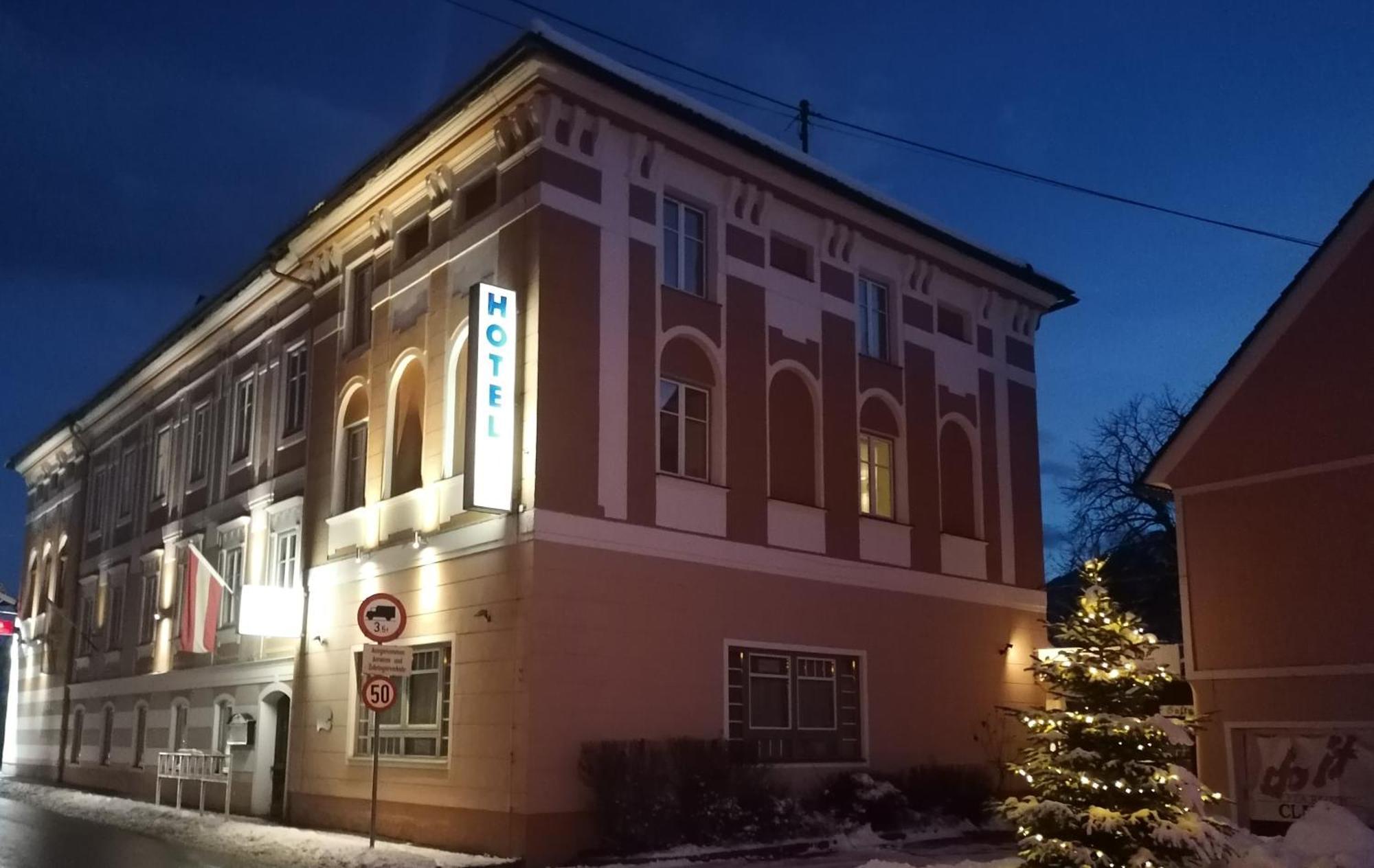 Hotel Marko Нёч Экстерьер фото